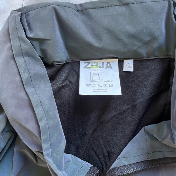XXL zuja reflective jacket with hood zipped in - Picture 4 of 7